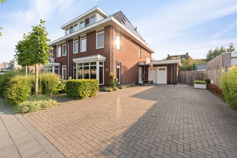 Newtonsingel 20